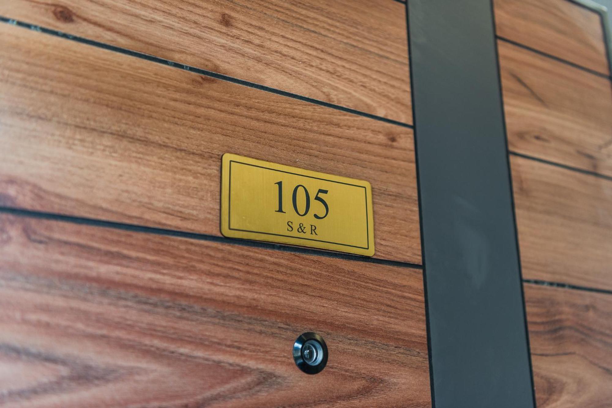Sr Apartments Golem غوليم المظهر الخارجي الصورة